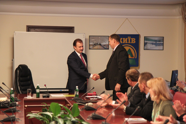 Попов подписал трехлетний контракт с Федоренко. Фото: www.metro.kiev.ua