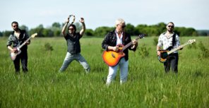 Участвуй в конкурсе и получи возможность спеть с Олегом Скрипкой