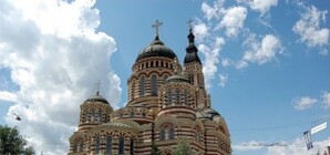 В Благовещенский собор привезли мощи апостолов Петра и Павла