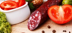 Мясокомбинат кормил харьковчан 