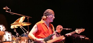 В райдере Deep Purple требуют указать, когда в Киеве садится солнце