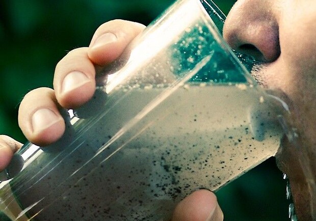 Киевводоканал не советует пить воду из крана. Фото: ru.coolmart.ru 