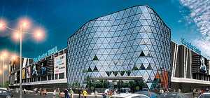 На Петровке строят огромный ТРЦ с отдельной дорогой и эстакадой