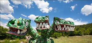 Змей Горыныч, лыжник-зомби и безголовый голем: железобетонные монстры под Ай-Петри