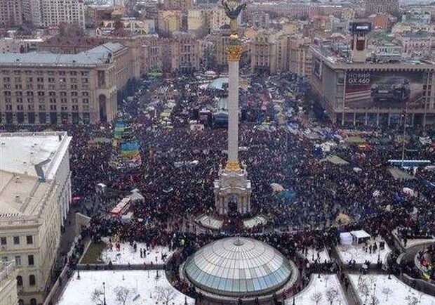 Майдан забит до отказа. Фото с сайта obozrevatel.com