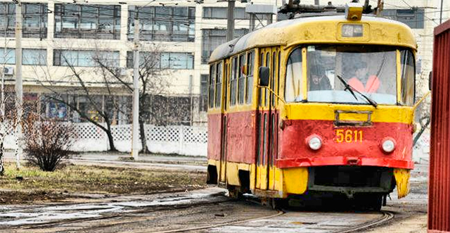 В Киеве трамвай сбил коляску с 11-месячным ребенком. Фото с сайта goodvin.info