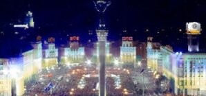 Новый год на Майдане: концерт, звездный вертеп и Мисс мира в роли Снегурочки