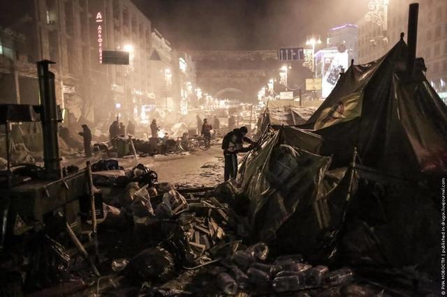 Палатки на Майдане хотят заменить на купольные домики. Фото с сайта censor.net.ua 