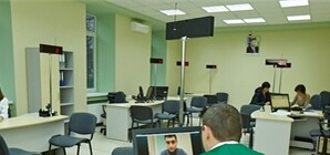 В центрах админуслуг консультируют по скайпу и планируют выдавать загранпаспорта