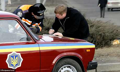 Киевляне любят нарушать правила дорожного движения. Фото с сайта avtoproblem.net