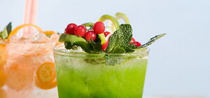 Откровения бармена: что наливают крымчанам, сколько зарабатывают за стойкой и обманывают ли клиентов