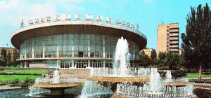 Вспомнить все: серия ретро-открыток старого Донецка