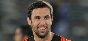 Мы будем играть, а политики пусть занимаются своим делом, - Срна