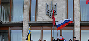 Без меня меня женили: митингующие зачитали Конституцию Донецкой народной республики