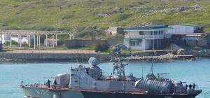 Россия возвращает Украине захваченные корабли: из Крыма в Одессу движутся катер 