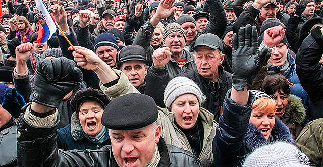 На юго-востоке продолжаются митинги. Фото с сайта day.kiev.ua.