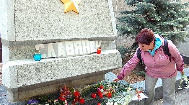 Новость - События - Фотофакт: в Севастополе на аллее городов-героев переименовали Киев