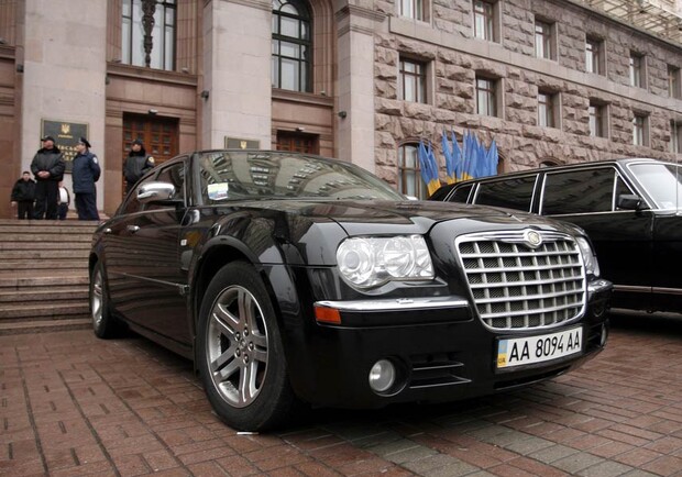 На машины в КГГА будут тратить вдвое меньше. Фото с сайта kievvlast.com.ua