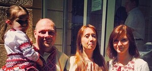 Как в Одессе голосуют на выборах 2014: вышиванки, патриотичный маникюр и испорченные бюллетени