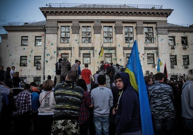 Новость - События - На Соломенке снова собрались пикетировать посольство России