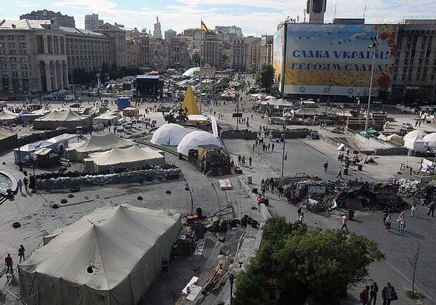 Пока обосновавшиеся в палатках жители не собираются покидать Майдан и Крещатик. Фото с сайта www.kommersant.ru