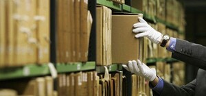 Здание донецкого областного архива захвачено вооруженными людьми