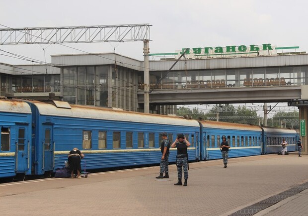 "Укрзализныця" назначила дополнительный поезд. Фото с сайта obzor.lg.ua