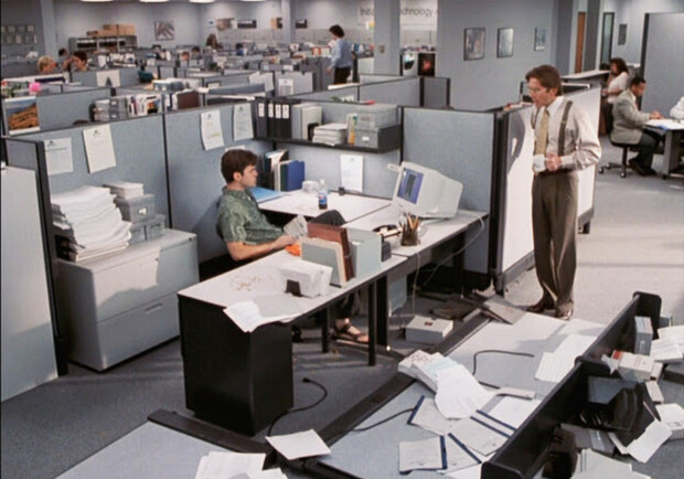 Кадр из фильма Office Space