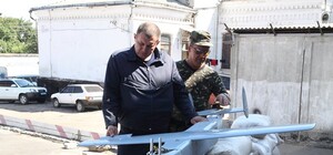 Долетались: мужчина в своем огороде нашел беспилотник