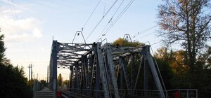 Железнодорожные мосты в области взяли под круглосуточную охрану