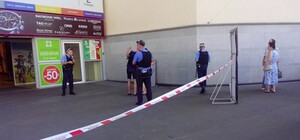 Новая жертва минирования: на этот раз бомбу искали в ТРЦ Дрим Таун