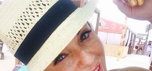 Экс-татушка Юля Волкова гастролирует по Крыму вместе с дочкой