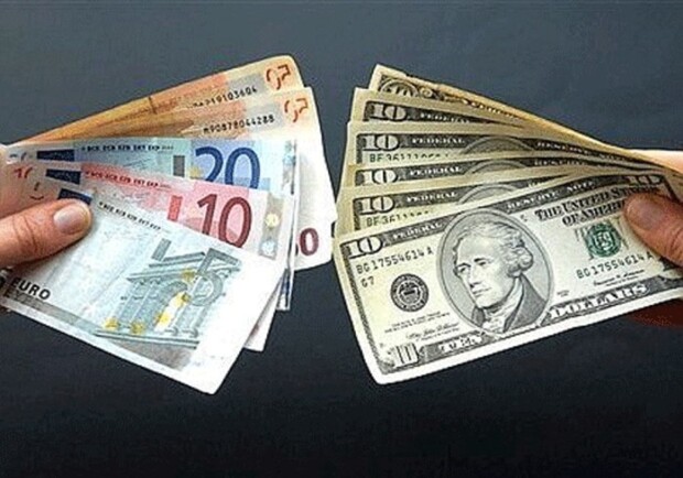 Валюта продолжает дорожать. Фото с сайта zagrannik.org