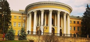 Последние здание освобождено: майдановцы покинули Октябрьский дворец