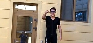 Как футболисты 