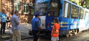 Трамвай №1 сбил девушку возле Медакадемии