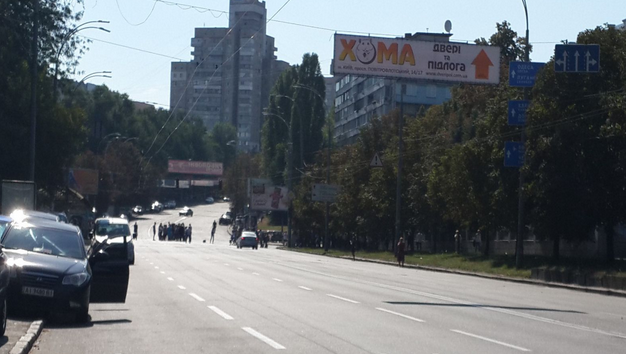Новость - Транспорт и инфраструктура - Протестуют мамы военных: ГАИ перекрыла три улицы