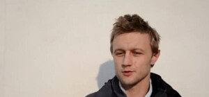 Обвиняли в сепаратизме: на Подоле неизвестные в военной форме избили преподавателя Могилянки