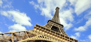 В Киеве появится своя Эйфелева башня размером с дом