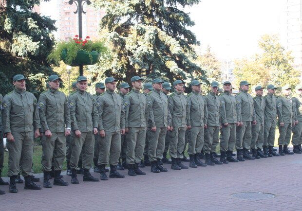Активисты самообороны Оболонского района. Фото с сайта kievcity.gov.ua