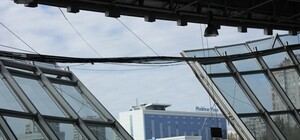 Дончан просят не подходить к Донбасс Арене. Это очень опасно! [ФОТО+ВИДЕО]