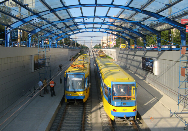 Новость - Транспорт и инфраструктура - Карточка киевлянина заработает в скоростном трамвае