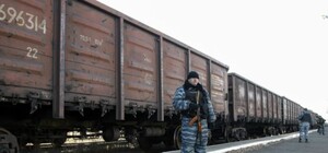 Шасси, крылья и топливные баки: обломки малазийского Боинга уже прибыли в Харьков