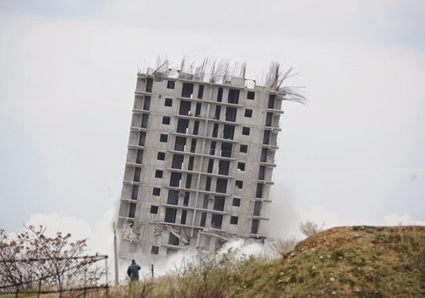 Новость - События - Пиза Севастополю: подрывники вместо крымской 16-этажки взорвали городские соцсети