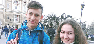 Минутка доброты: горожан на улицах угощали чаем за улыбку