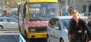 Львів’янам пропонують проконтролювати пасажиропотік в маршрутках