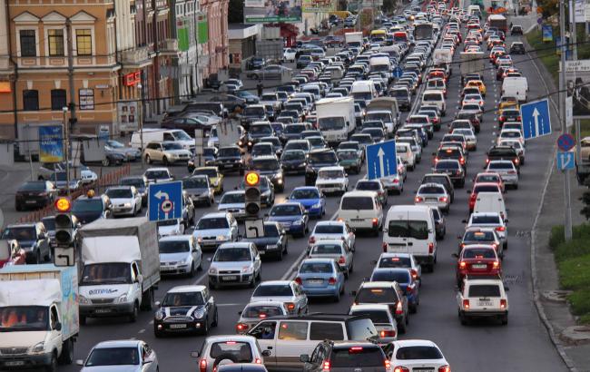 Новость - Транспорт и инфраструктура - Продумывай маршрут: Киев застыл в 8-балльных пробках