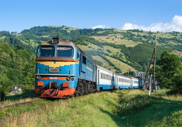 Новость - Транспорт и инфраструктура - "Укрзалізниця" назначила дополнительный поезд в Карпаты