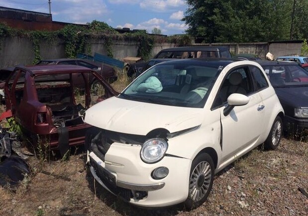 Новость - События - У известного украинского певца в Киеве угнали и разбили машину