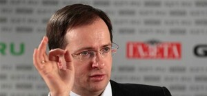 Мединский едет в Крым успокаивать сотрудников 